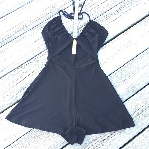 back less black romper with ties neck and open under chest. - Picture 7 of 8